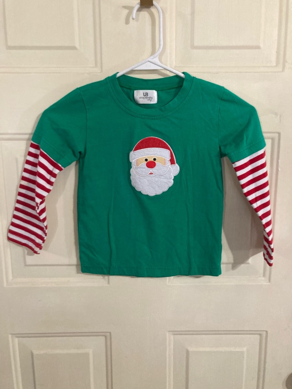 Green Santa Appliqué Long-Sleeve Tee with Striped Sleeve Detail